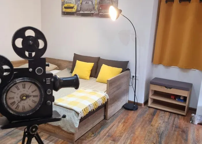 Retro Chic Apartment *